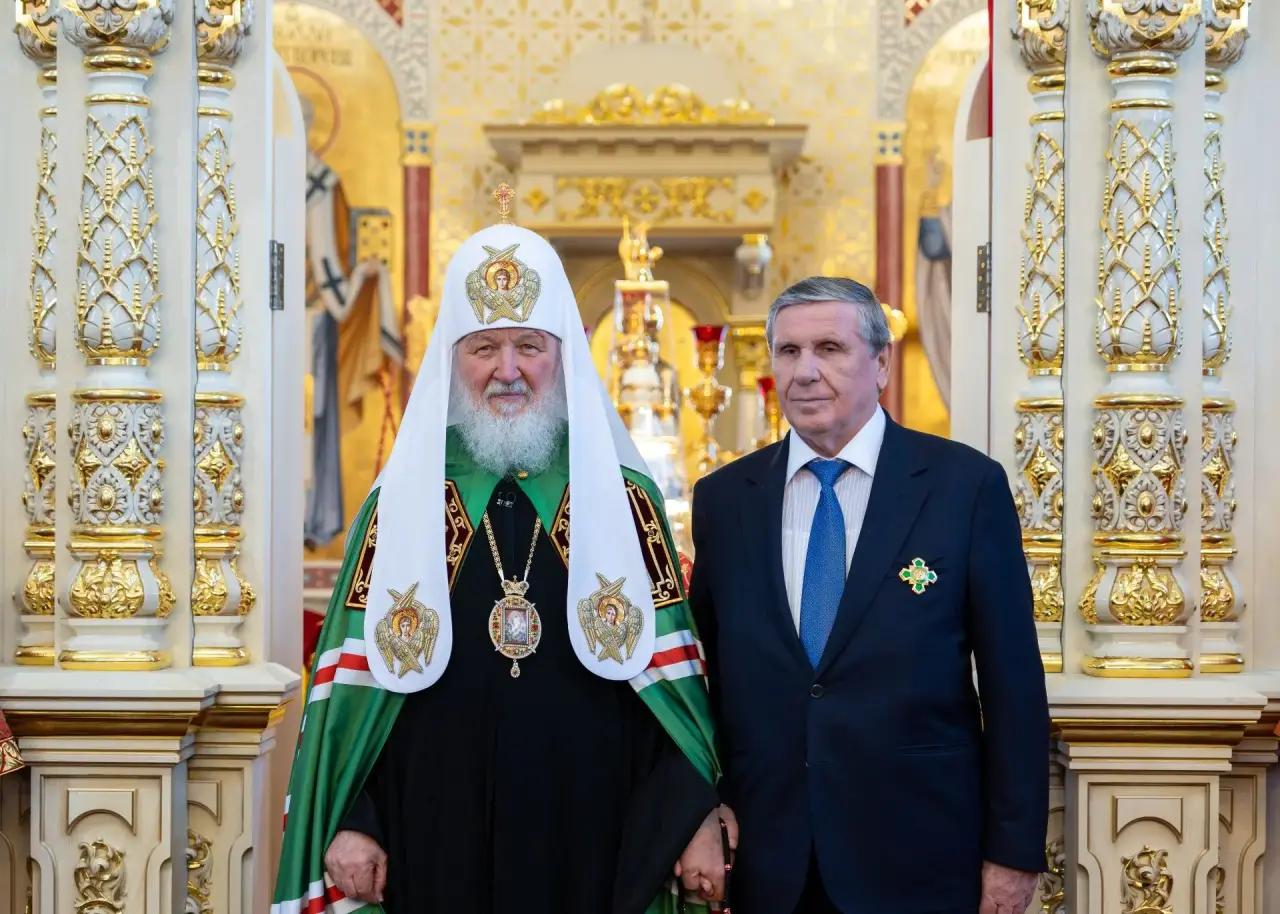 Патриарх Кирилл наградил Председателя Наблюдательного совета Банка «Кубань Кредит» Виктора Бударина